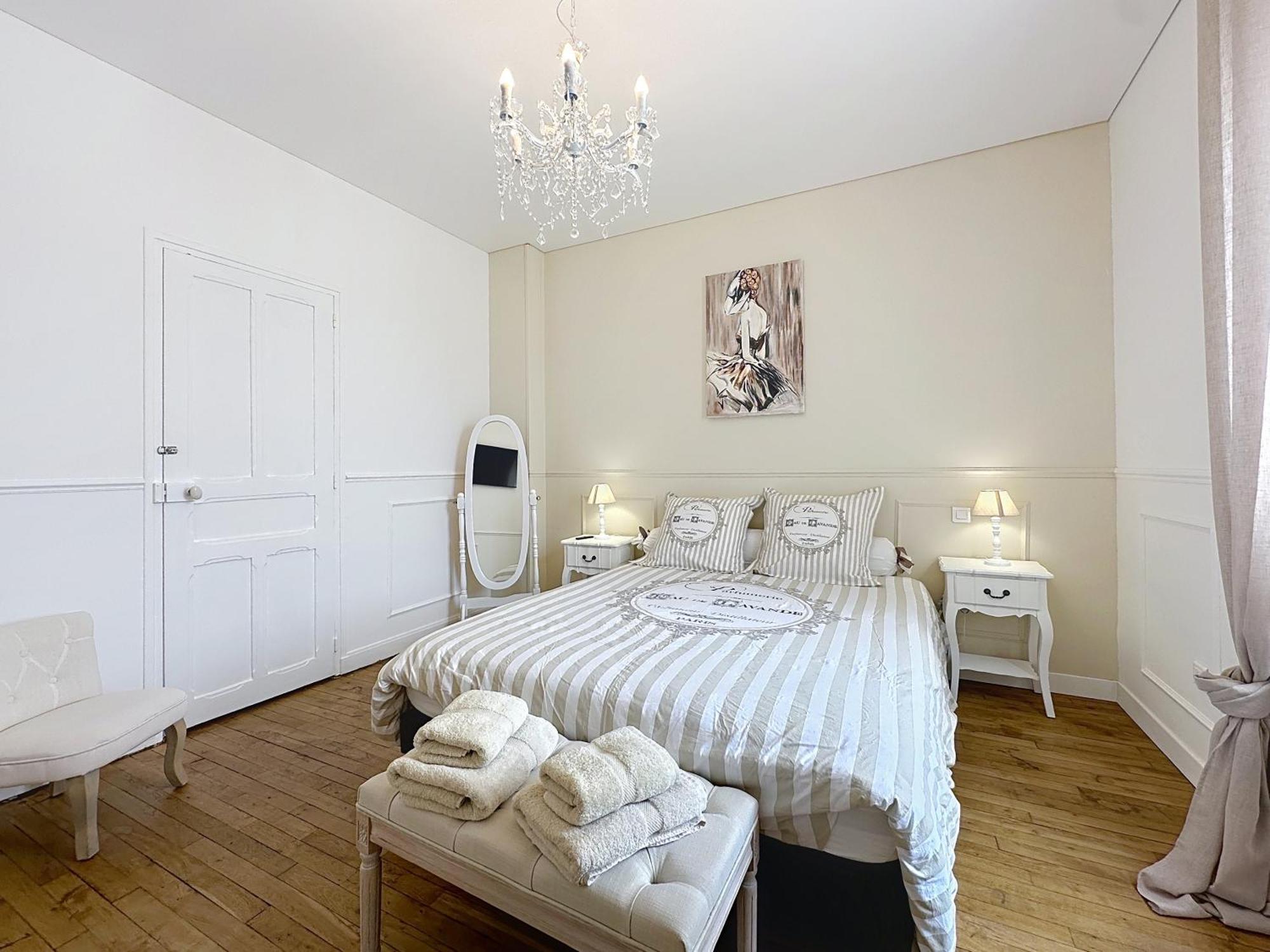 Charmante Maison 2 Chambres Avec Cour Et Jardin Sainte-Savine Kültér fotó