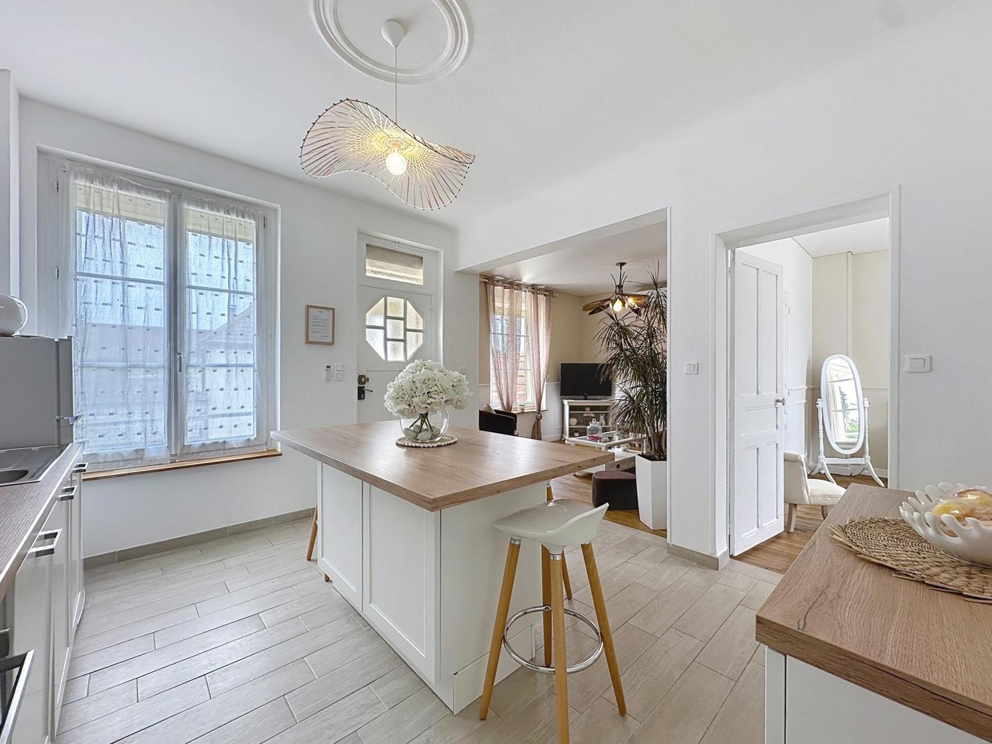 Charmante Maison 2 Chambres Avec Cour Et Jardin Sainte-Savine Kültér fotó