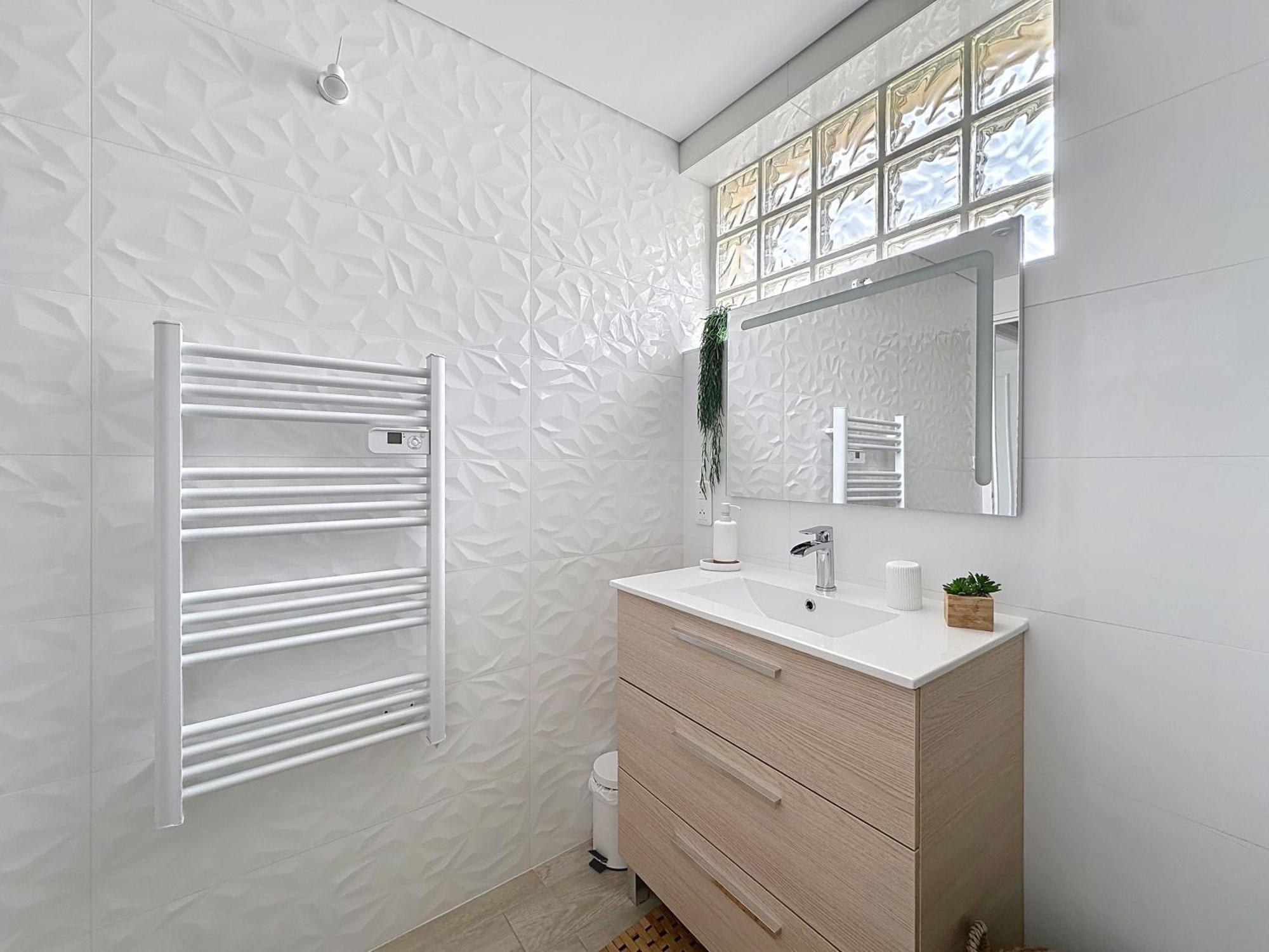 Charmante Maison 2 Chambres Avec Cour Et Jardin Sainte-Savine Kültér fotó